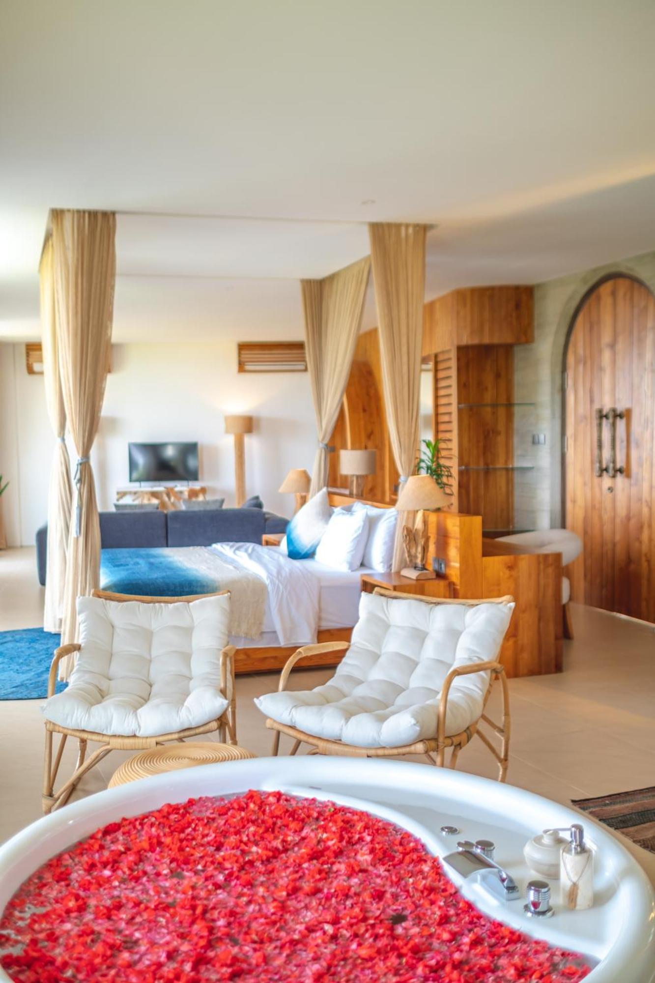 Villa Kaliente Toyapakeh ภายนอก รูปภาพ